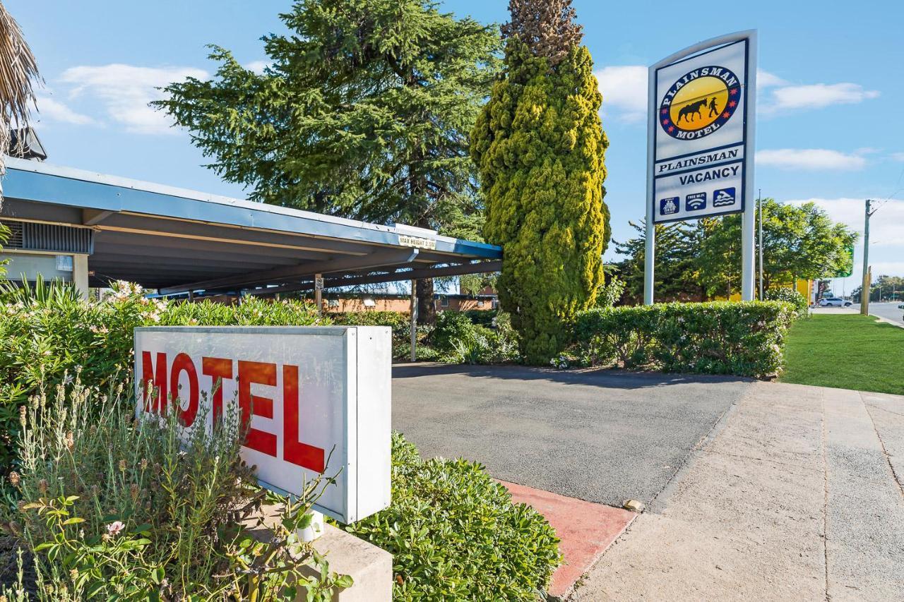 Plainsman Motel Форбс Екстериор снимка
