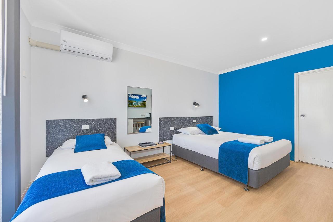 Plainsman Motel Форбс Екстериор снимка
