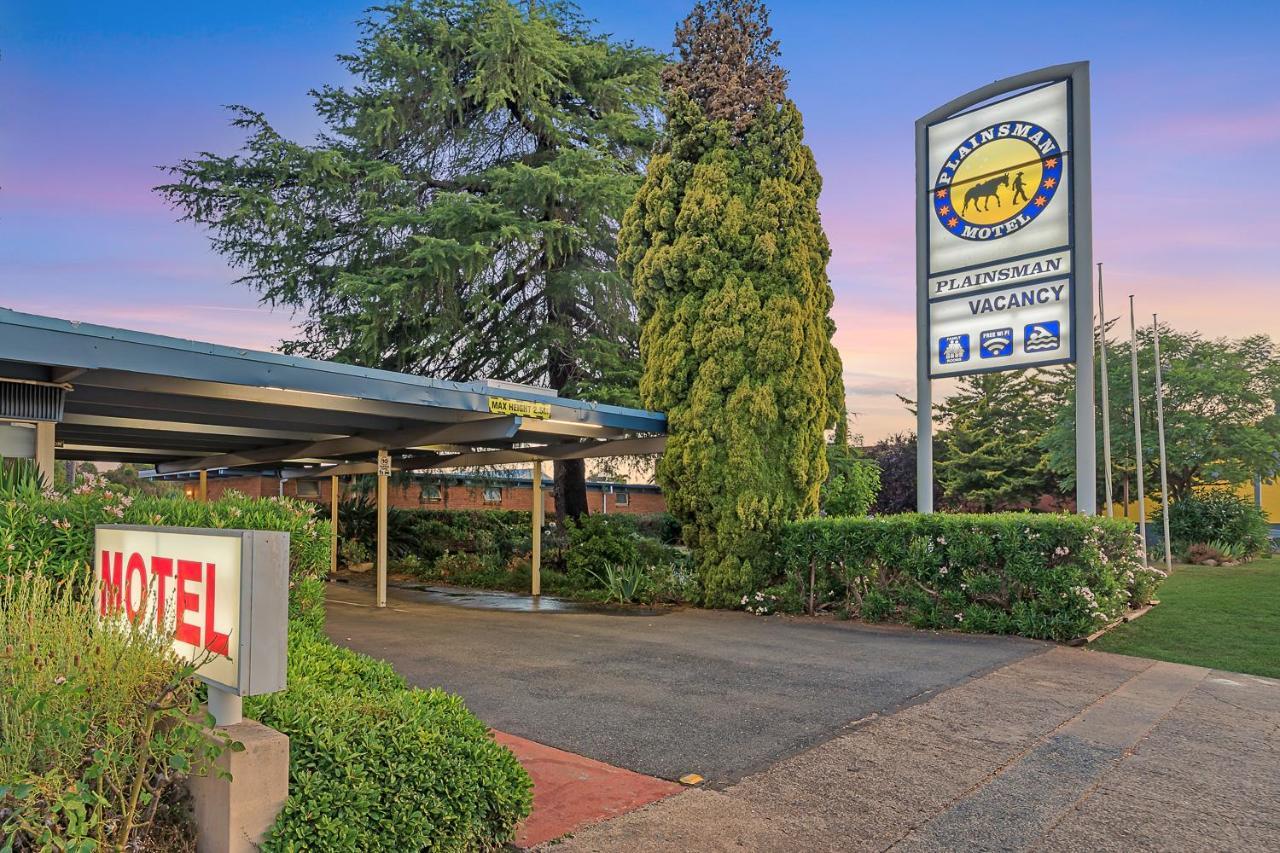 Plainsman Motel Форбс Екстериор снимка