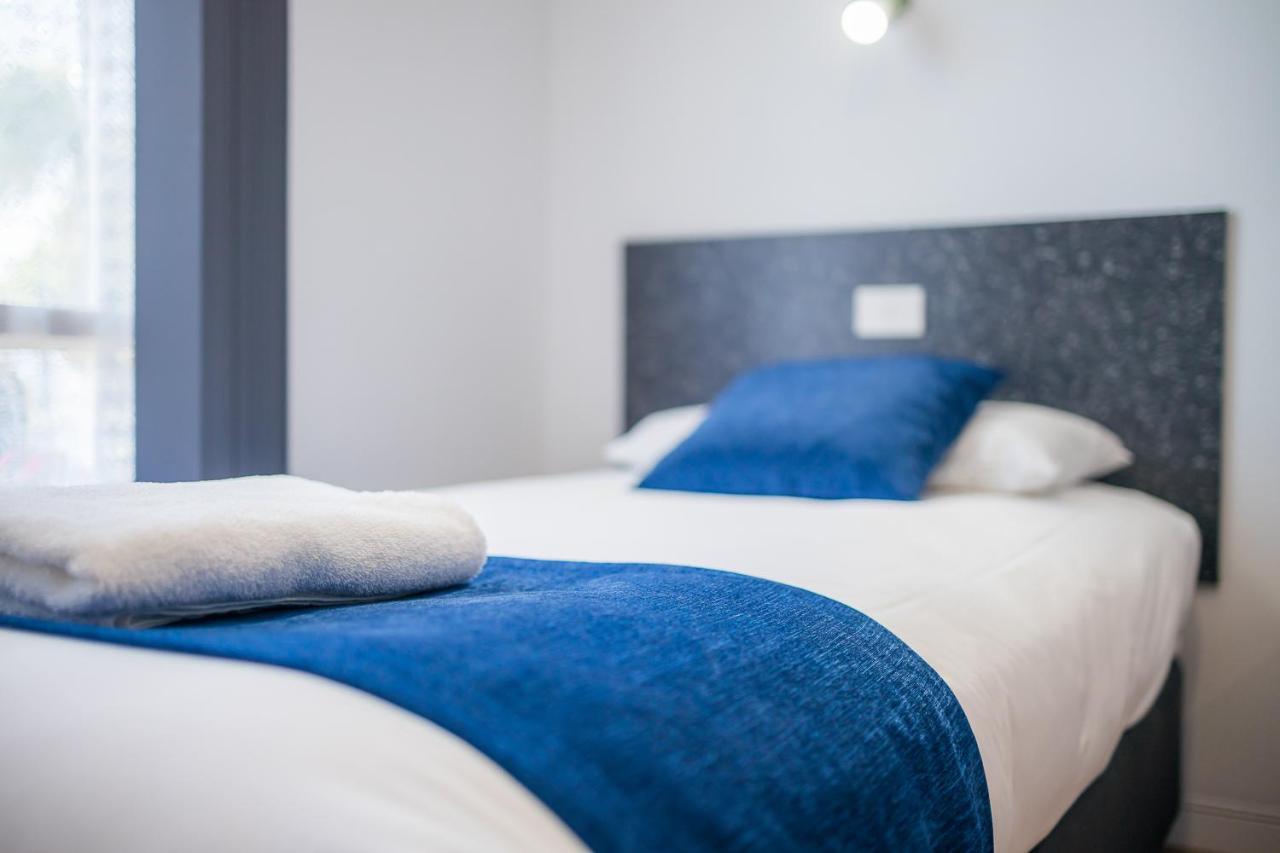 Plainsman Motel Форбс Екстериор снимка